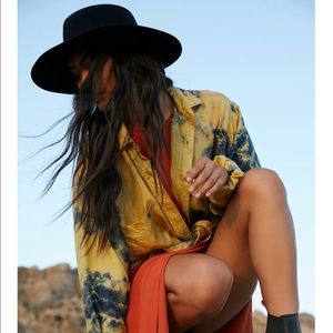 Urban Outfitters NWT Flat Brim Felt Fedora